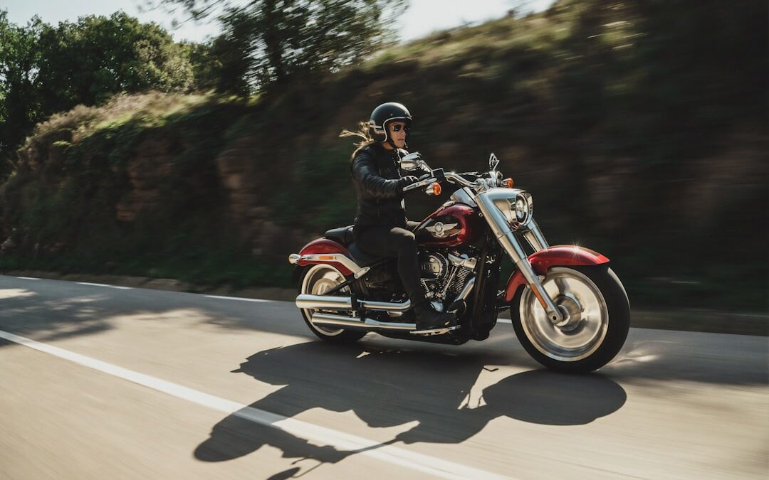 Los consejos esenciales para una conducción segura en motocicletas